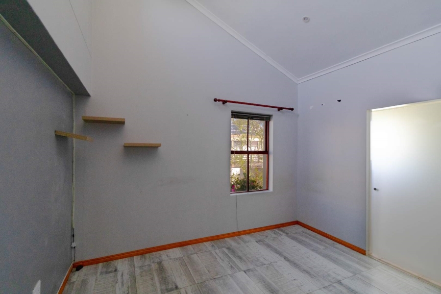 4 Bedroom Property for Sale in Sandbaai Western Cape